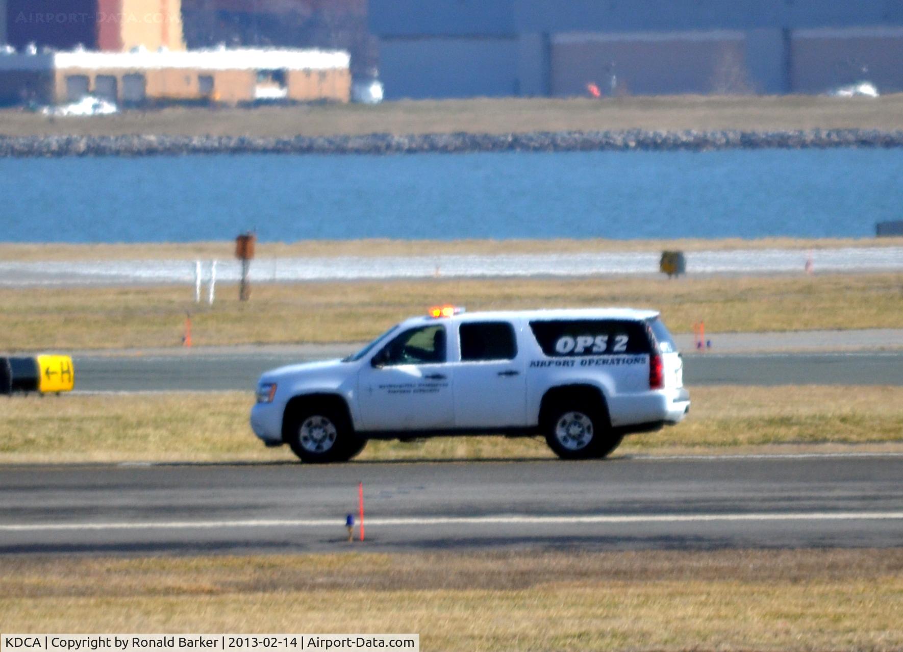 Ronald Reagan Washington National Airport (DCA) - OPS 2 truck