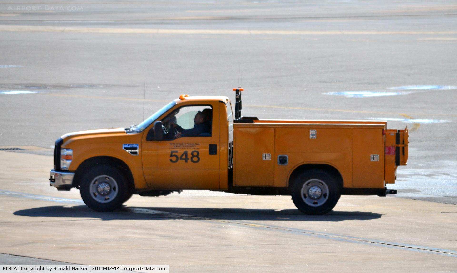 Ronald Reagan Washington National Airport (DCA) - Truck 548