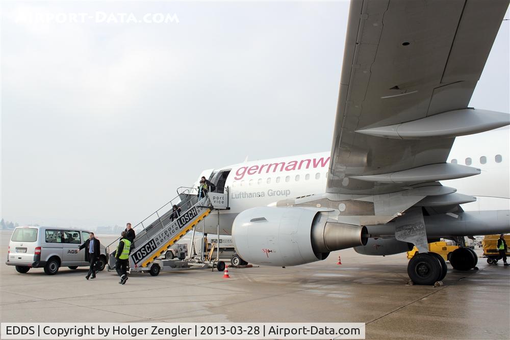 Stuttgart Echterdingen Airport, Stuttgart Germany (EDDS) - Special view under a wing...