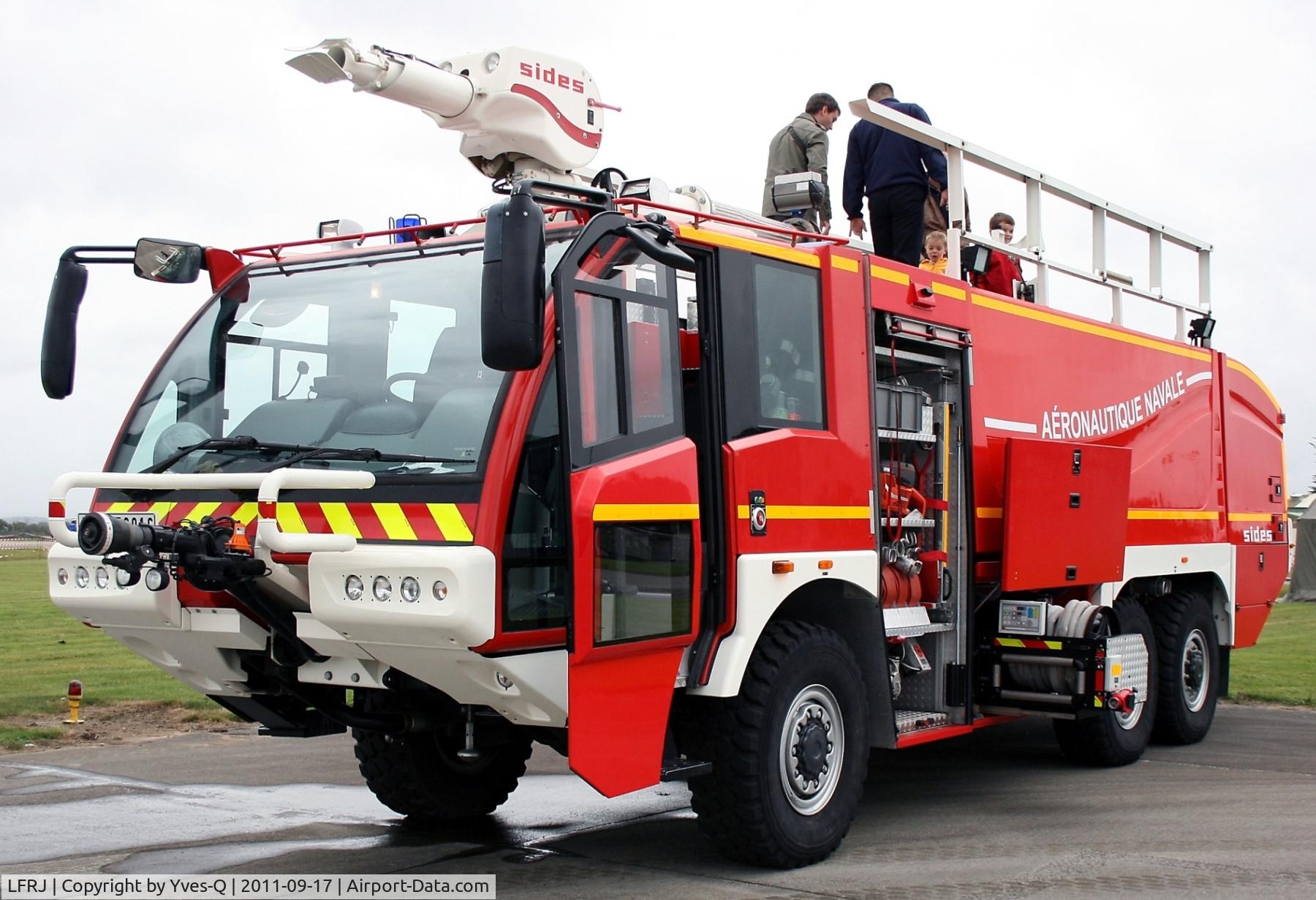 Landivisiau Airport, Landivisiau France (LFRJ) - Fire Truck, Landivisiau Naval Air Base (LFRJ)