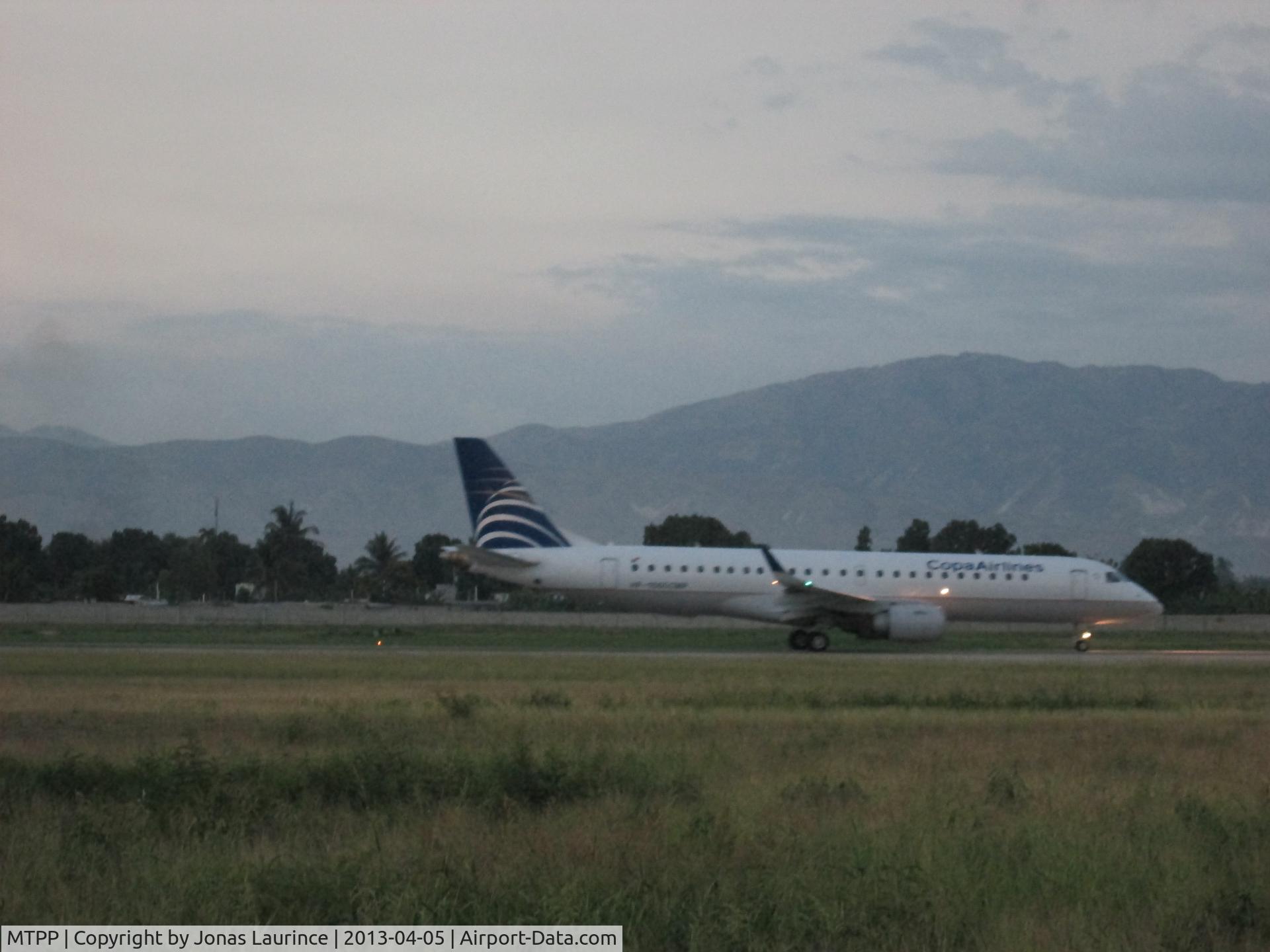 Port-au-Prince International Airport (Toussaint Louverture Int'l), Port-au-Prince Haiti (MTPP) - Aircraft Copa Airlines at the Toussaint Louverture International Airport of Port-au-Prince 
