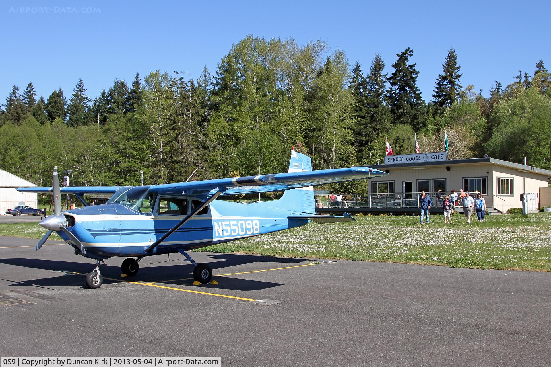 Jefferson County International Airport (0S9) - The best breakfast venue for pilots and residents of Port Townsend. The Spruce Goose is a must!