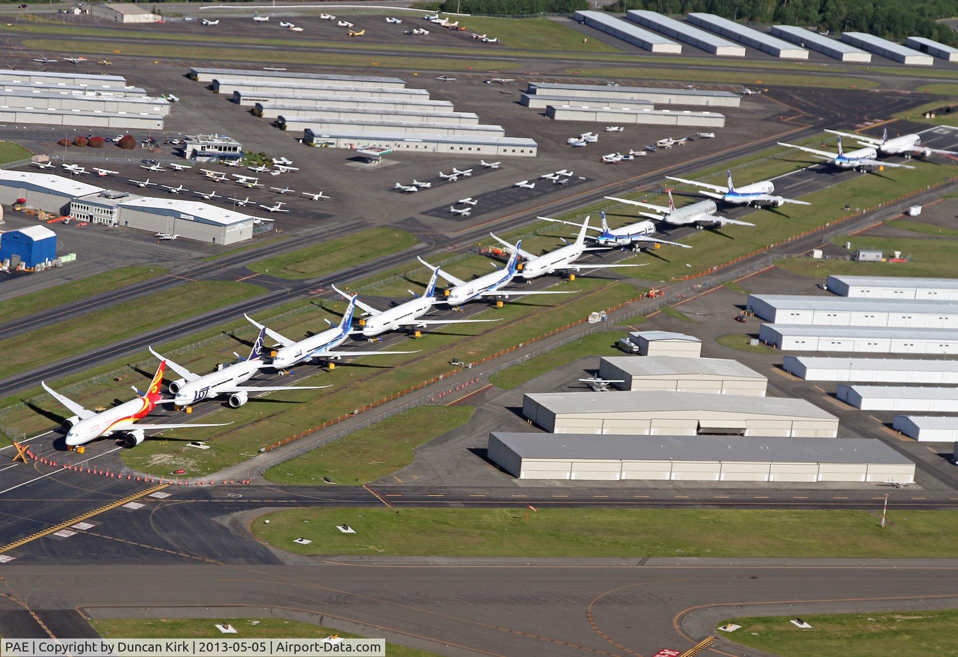 Snohomish County (paine Fld) Airport (PAE) - Runway 11-29 is closed and used for B.787 storage