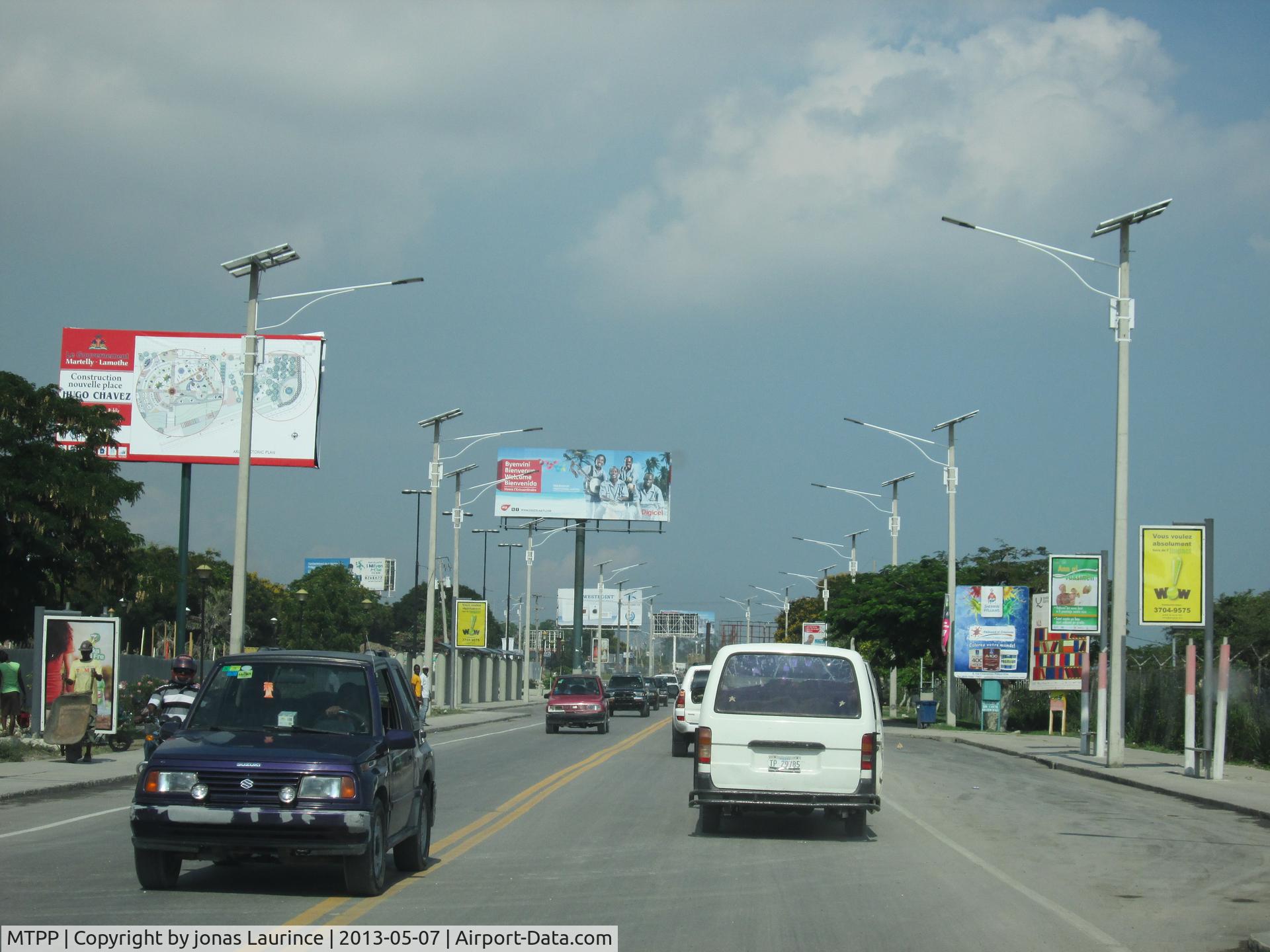 Port-au-Prince International Airport (Toussaint Louverture Int'l), Port-au-Prince Haiti (MTPP) - The Airport road