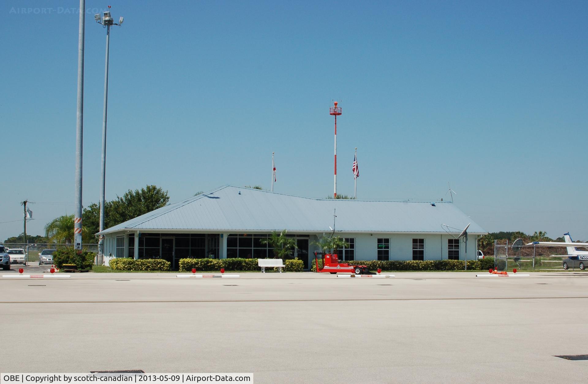 Okeechobee County Airport (OBE) - Fixed Base Operator and The Landing Strip Restaurant at Okeechobee County Airport, Okeechobee, FL 