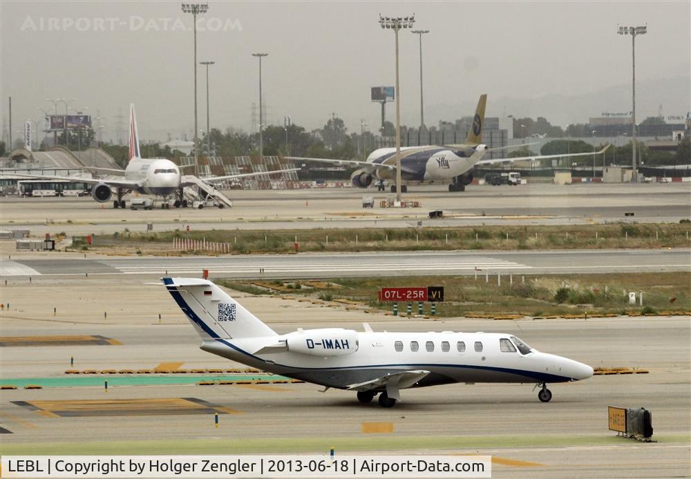 Barcelona International Airport, Barcelona Spain (LEBL) - View from Terminal 1 to northern twy, rwy and aprons...