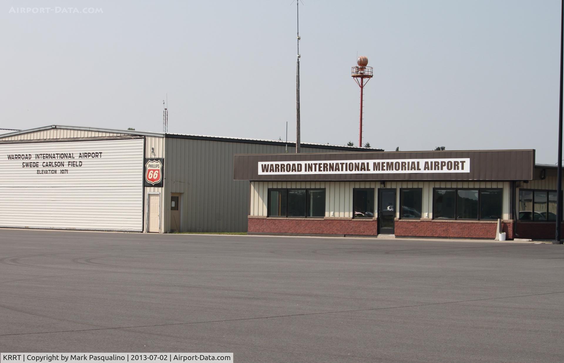 Warroad International Memorial Airport (RRT) - Executive Terminal
