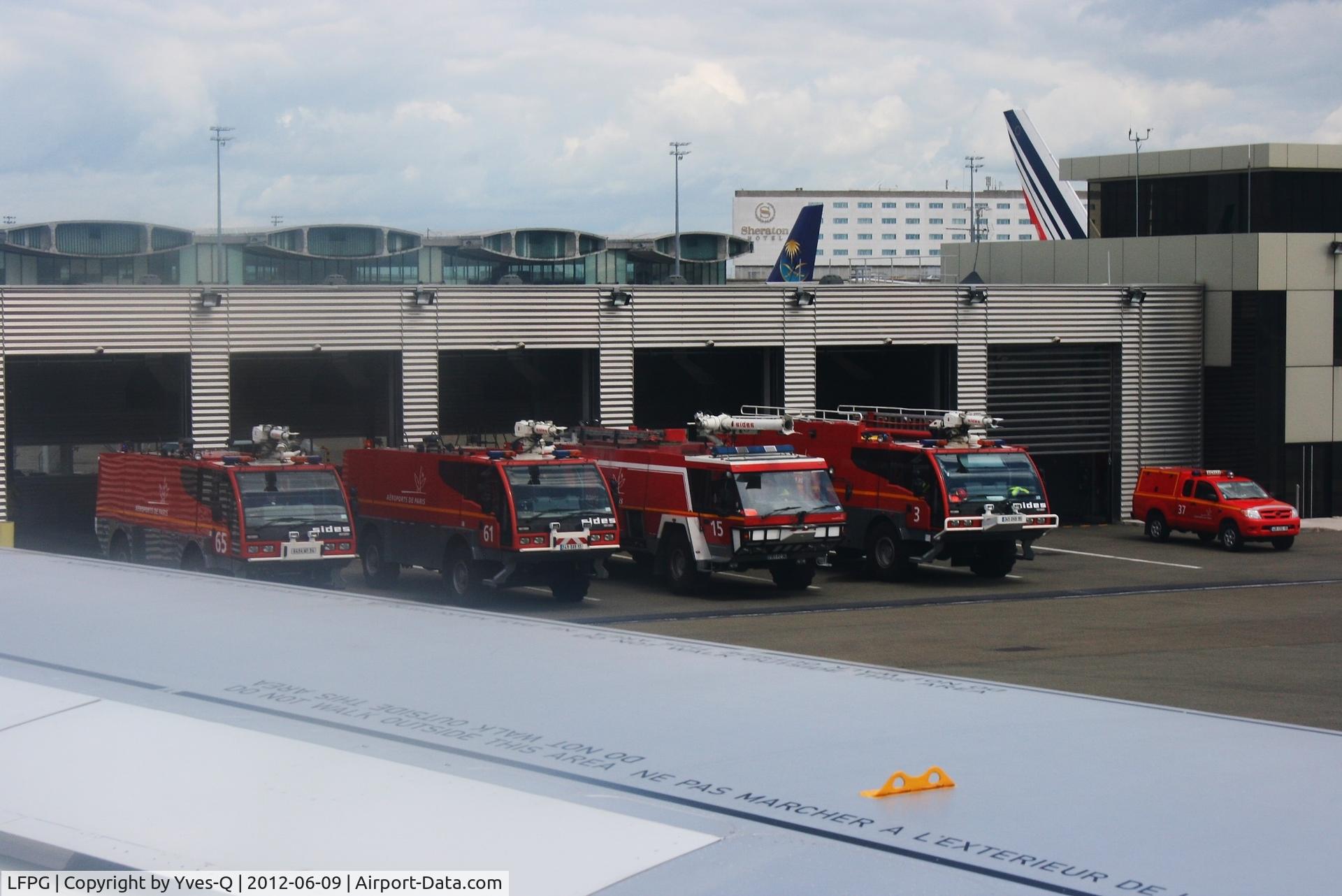 Paris Charles de Gaulle Airport (Roissy Airport), Paris France (LFPG) - South  fire trucks Center, Roissy Charles De Gaulle airport (LFPG-CDG)