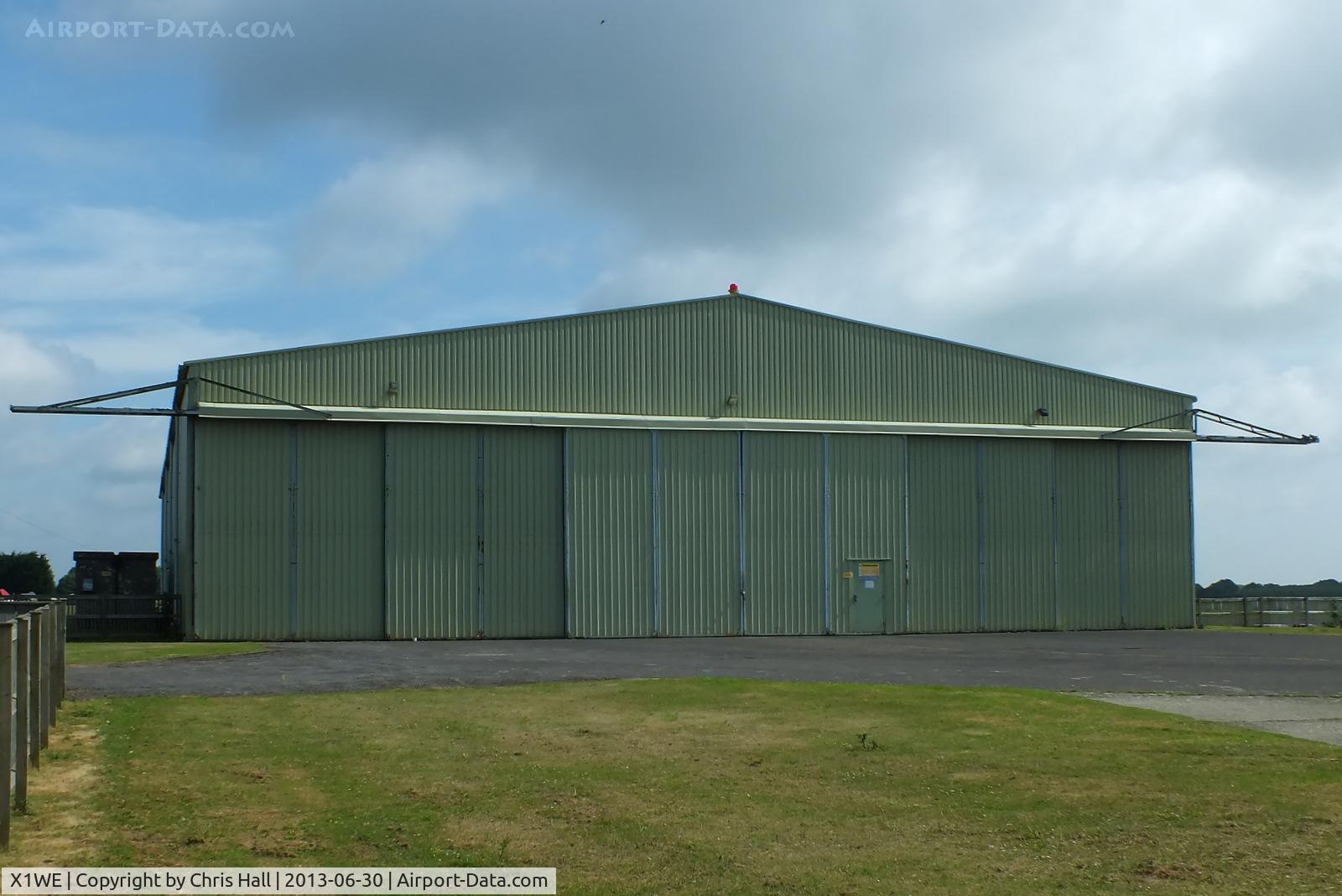 X1WE Airport - Parachute club hangar at Weston on the Green
