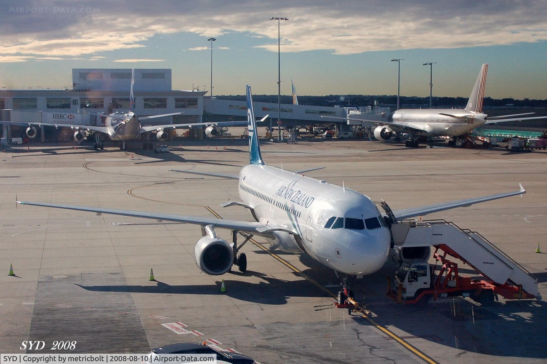 Sydney Airport, Mascot, New South Wales Australia (SYD) - ANZ A320,Lan Chile and Asiana