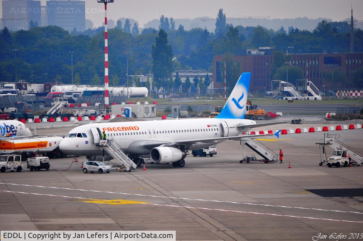 Düsseldorf International Airport, Düsseldorf Germany (EDDL) - Overfew