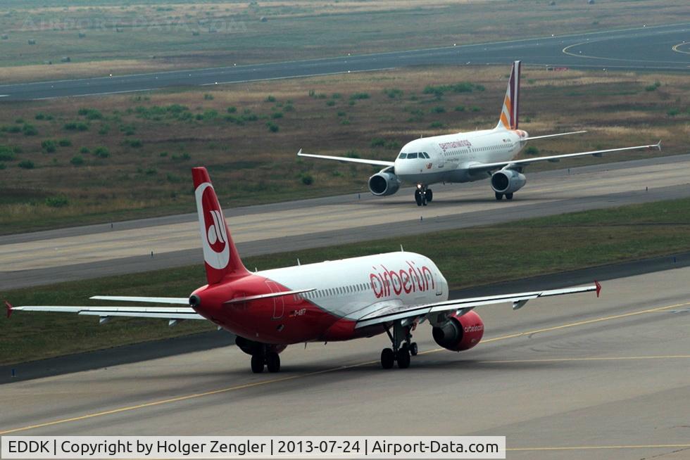Cologne Bonn Airport, Cologne/Bonn Germany (EDDK) - Meeting at rwy 32R....