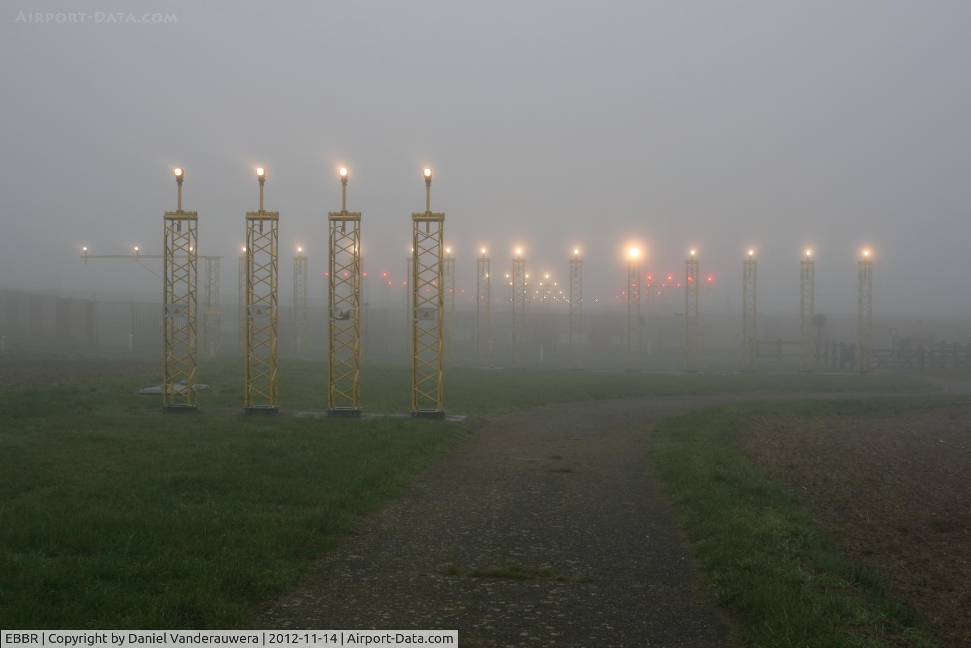 Brussels Airport, Brussels / Zaventem   Belgium (EBBR) - RWY 25L