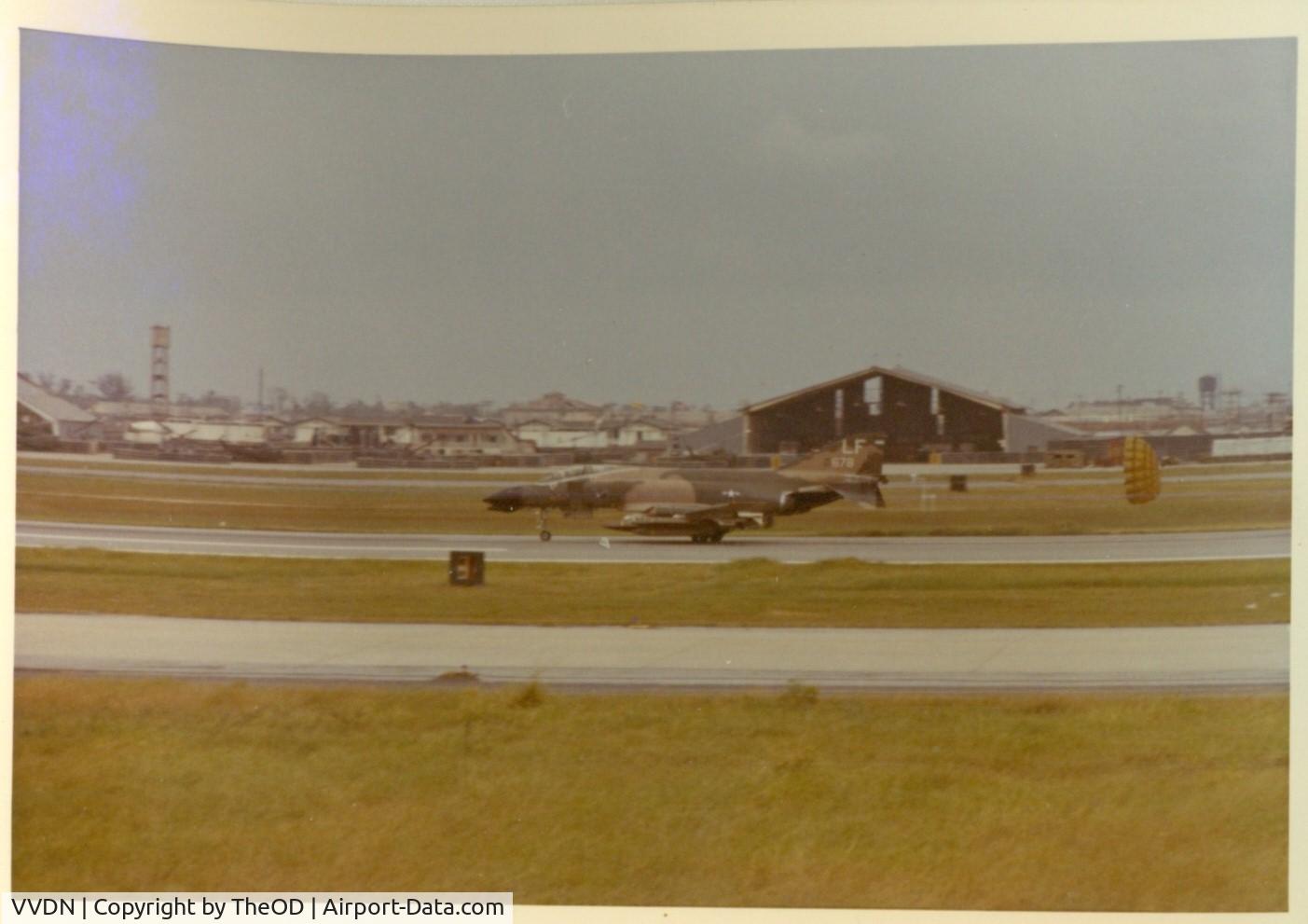 Da Nang International Airport, Da Nang Viet Nam (VVDN) - Taken at Da Nang airbase in 1971.