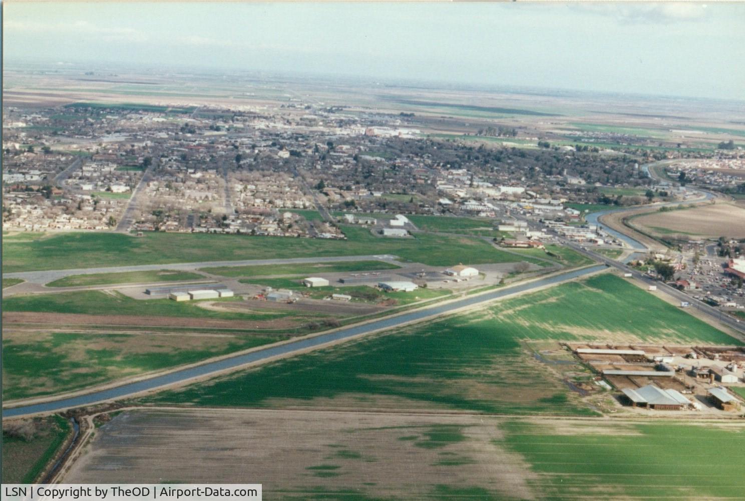 Los Banos Municipal Airport (LSN) - Los Banos, CA