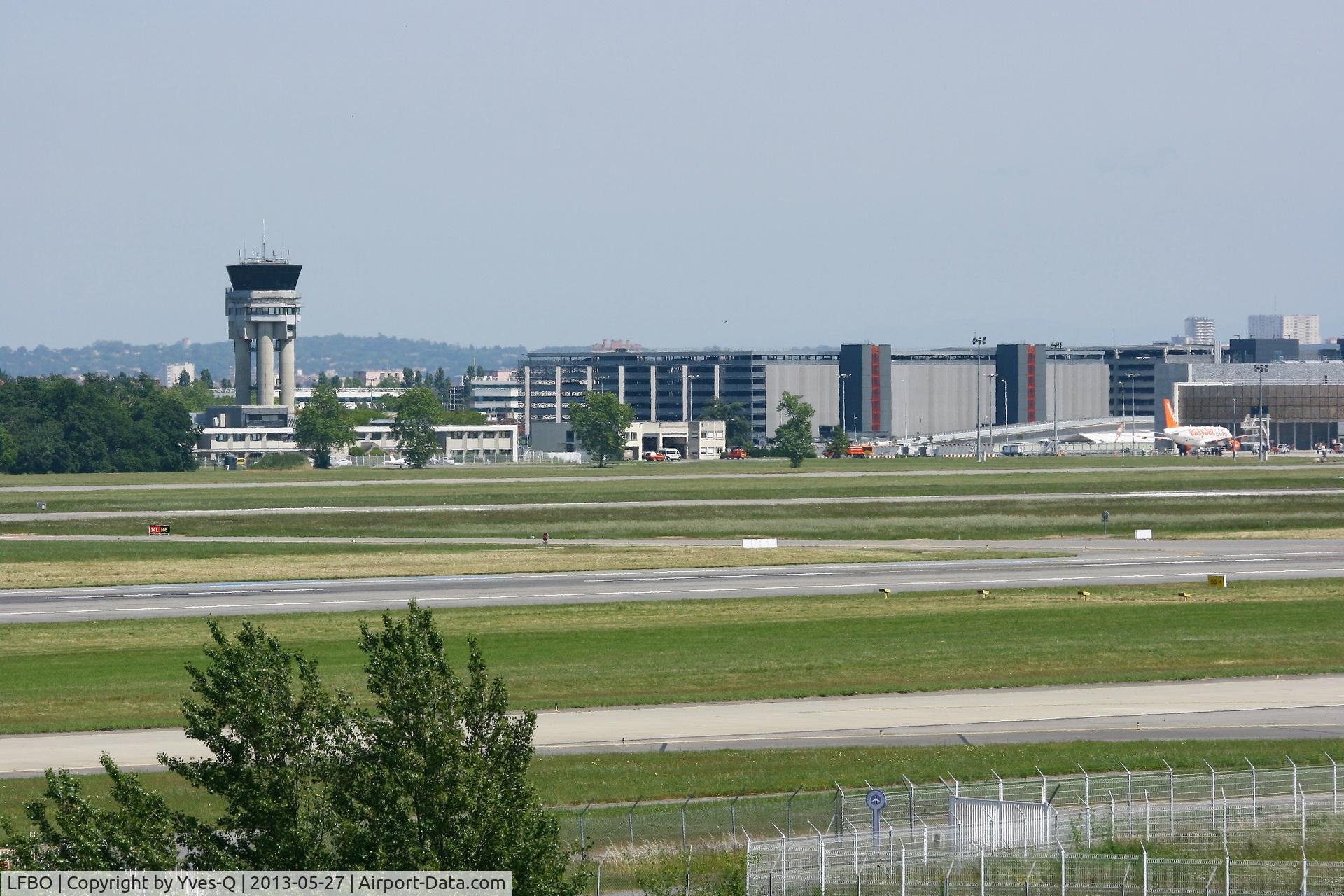 Toulouse Airport, Blagnac Airport France (LFBO) - Toulouse-Blagnac Airport (LFBO-TLS)