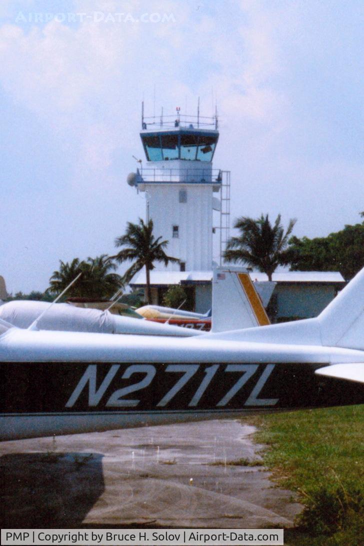Pompano Beach Airpark Airport (PMP) - ATC tower