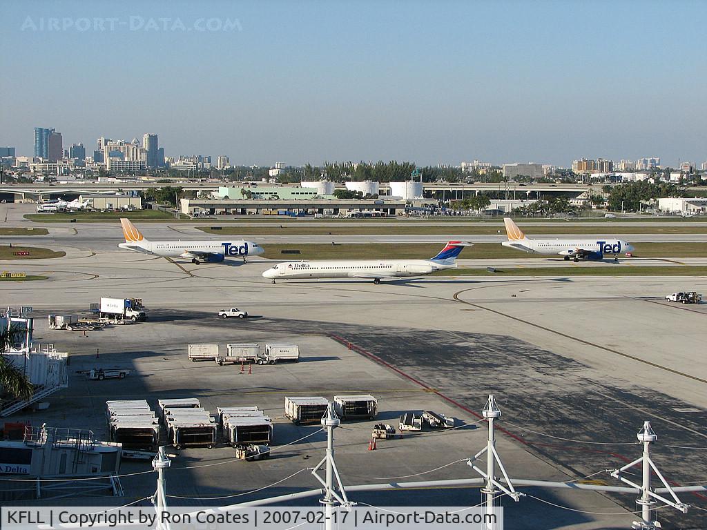 Fort Lauderdale/hollywood International Airport (FLL) - Fort Lauderdale-Hollywood Int'l Airport