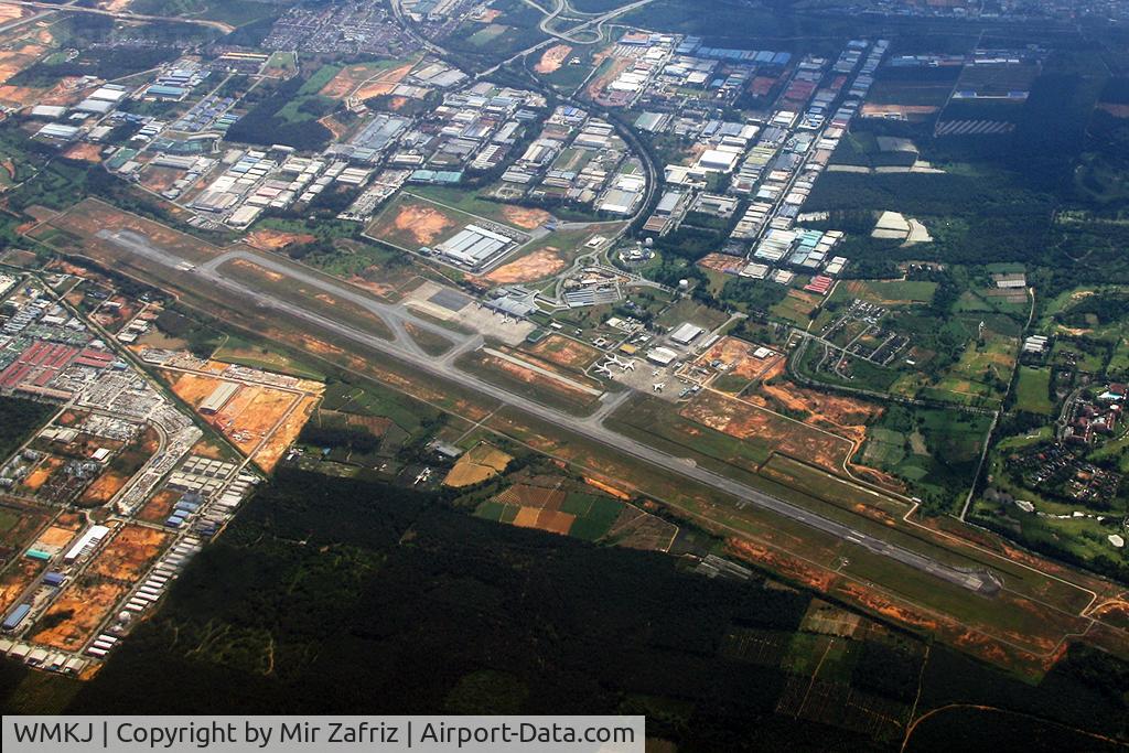 Senai International Airport (Sultan Ismail Int'l), Senai / Johor Bahru, Johor Malaysia (WMKJ) - Senai overview