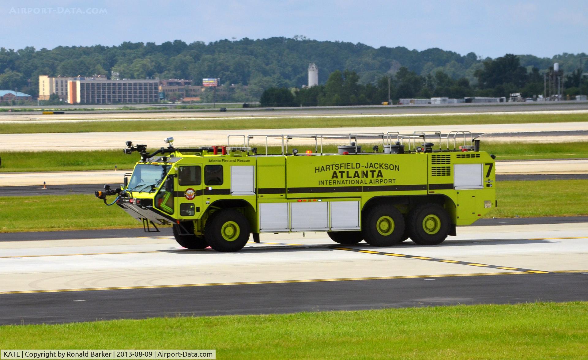 Hartsfield - Jackson Atlanta International Airport (ATL) - Fire truck number 7