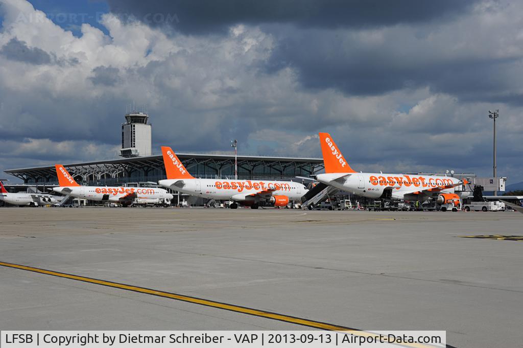 EuroAirport Basel-Mulhouse-Freiburg, Basel (Switzerland), Mulhouse (France) and Freiburg (Germany) France (LFSB) - Easyjets at Basel