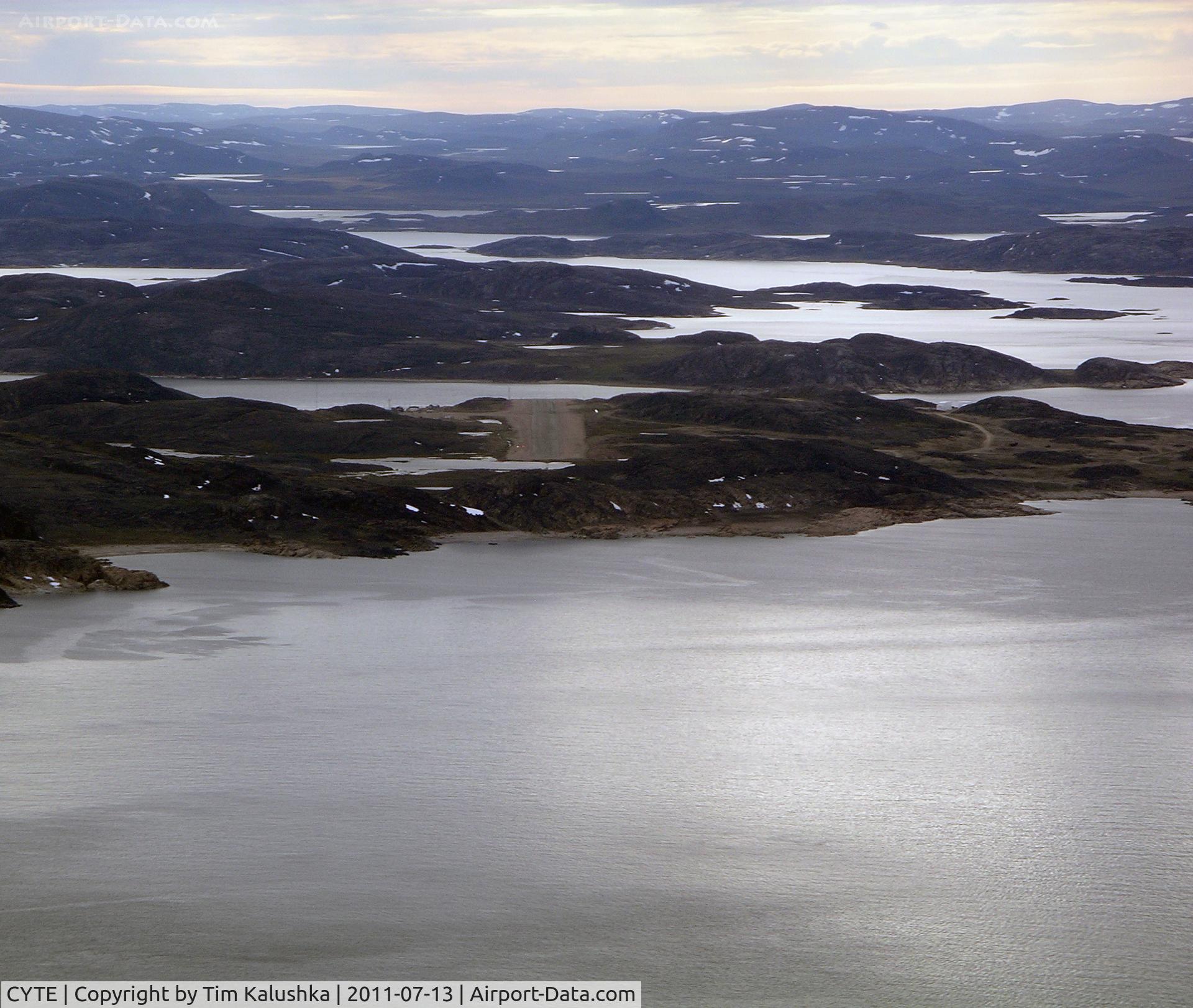 Cape Dorset Airport, Cape Dorset, Nunavut Canada (CYTE) - runway 298T Cape Dorset