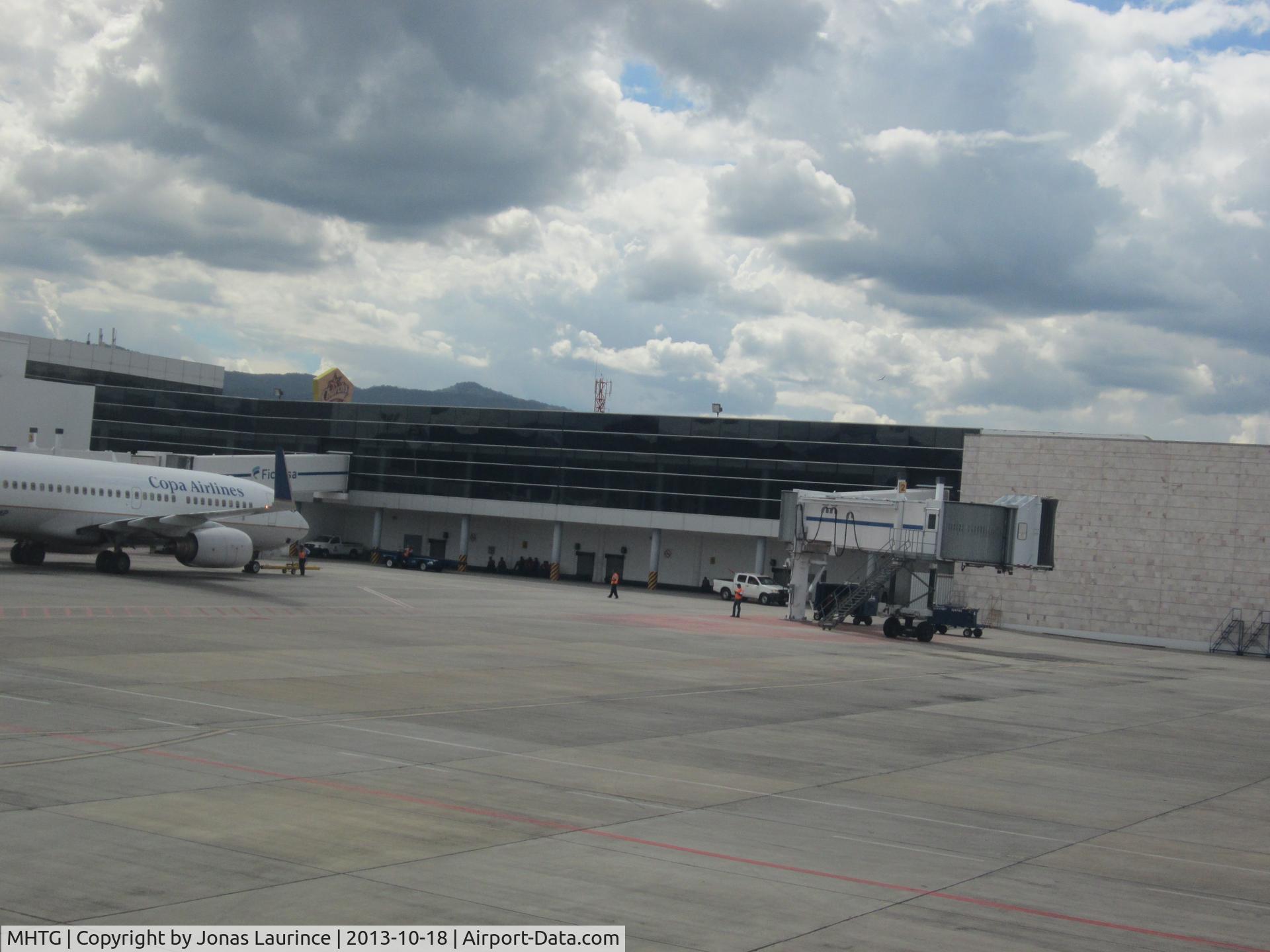 Toncontín International Airport, Tegucigalpa Honduras (MHTG) - A view of the Airport