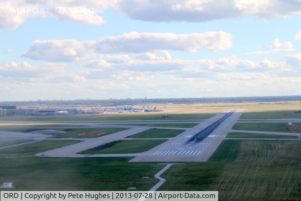 Chicago O'hare International Airport (ORD) - 22R at O'Hare seen from N917XJ arriving from JFK as DL3523