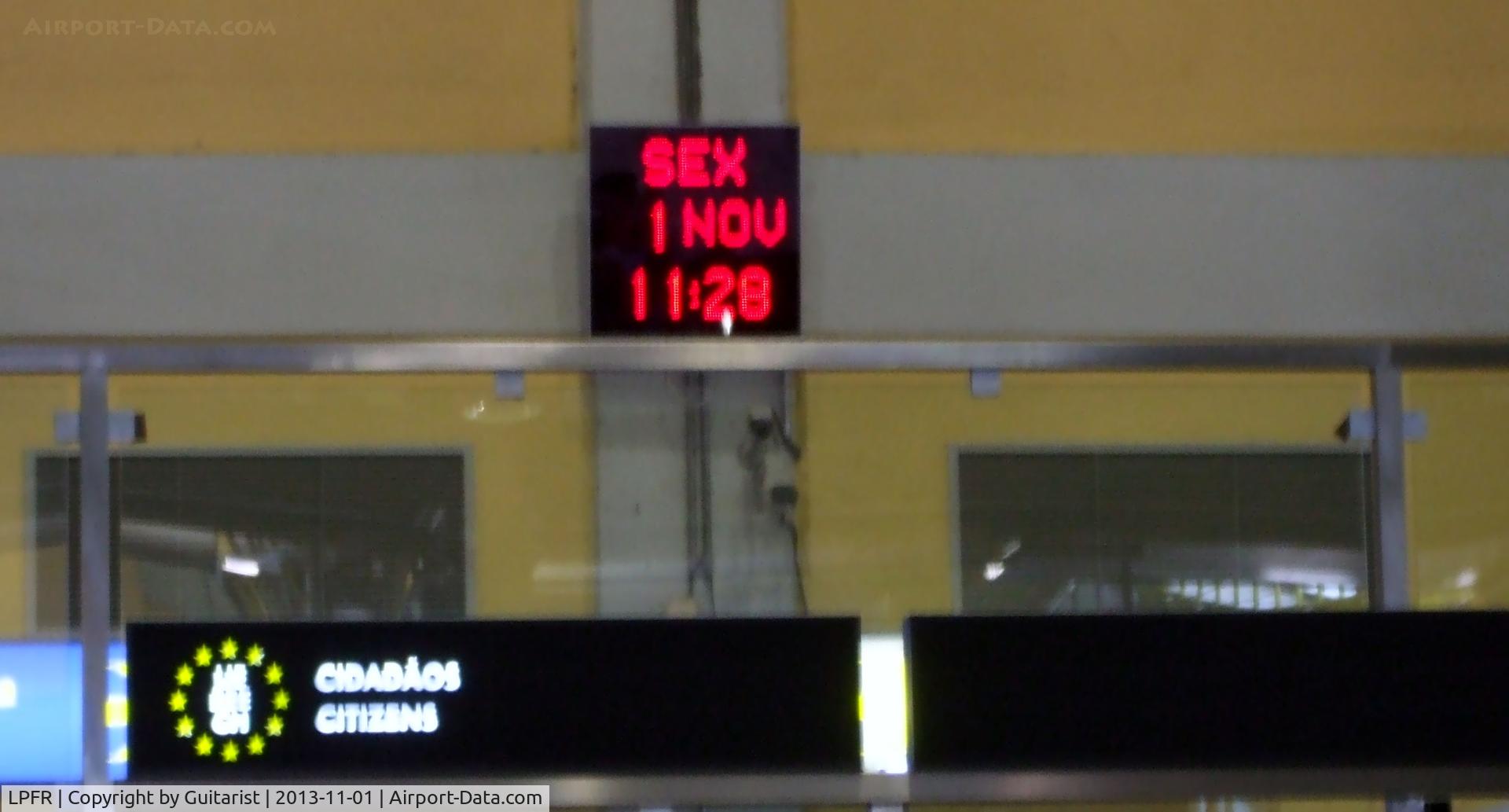 Faro Airport, Faro Portugal (LPFR) - The sign that greeted me at passport control at Faro