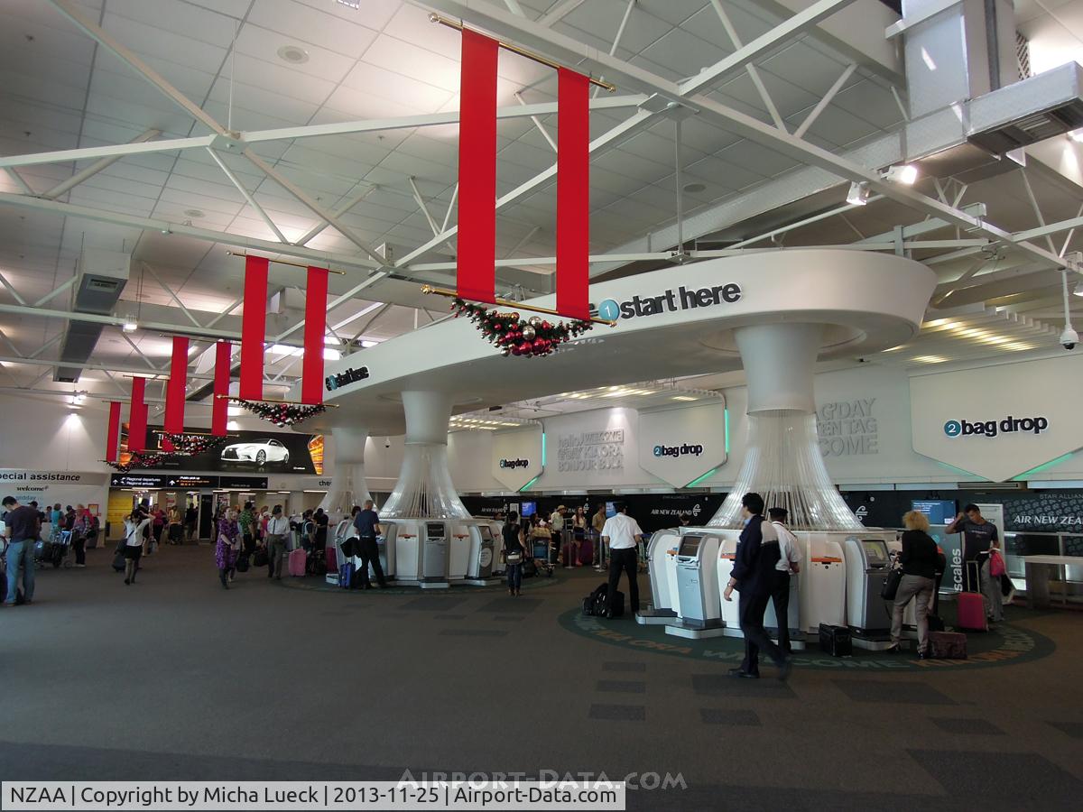 Auckland International Airport, Auckland New Zealand (NZAA) - Pre-Xmas at Air NZ's domestic self check-in counters