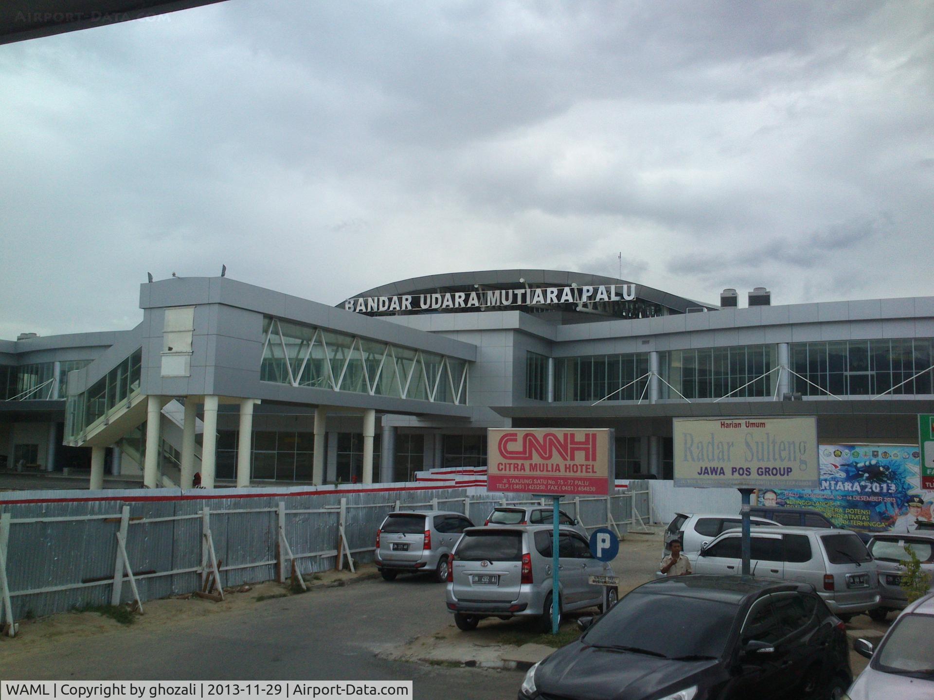 Mutiara Airport, Palu, Central Sulawesi Indonesia (WAML) - the new airport