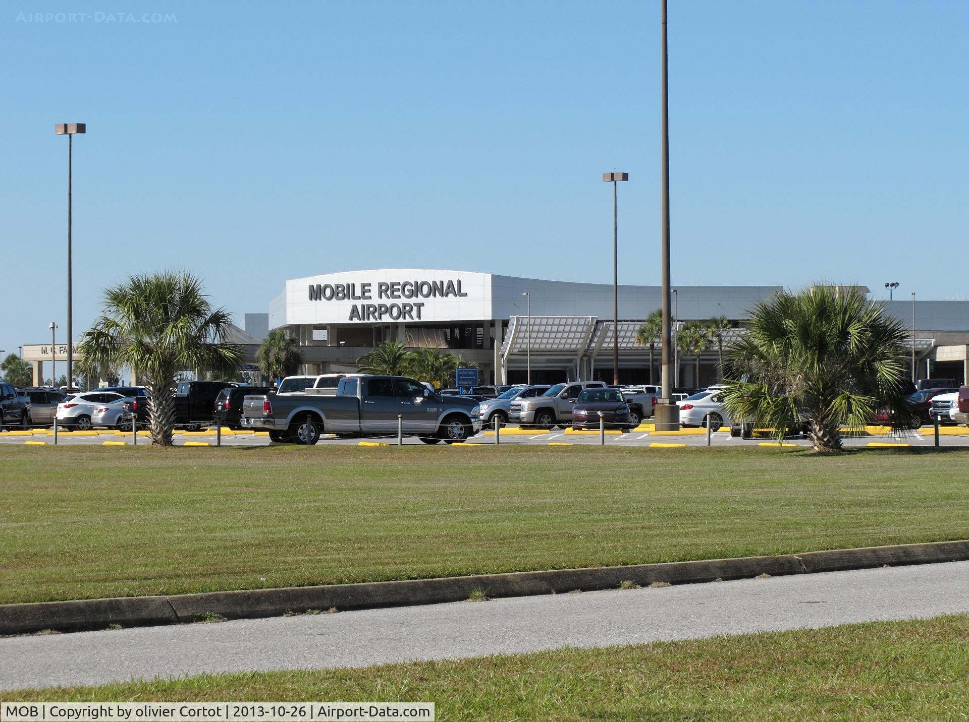 Mobile Regional Airport (MOB) - the terminal