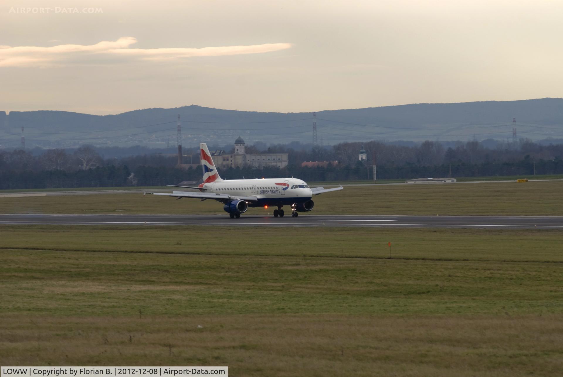 Vienna International Airport, Vienna Austria (LOWW) - Airbus A320
