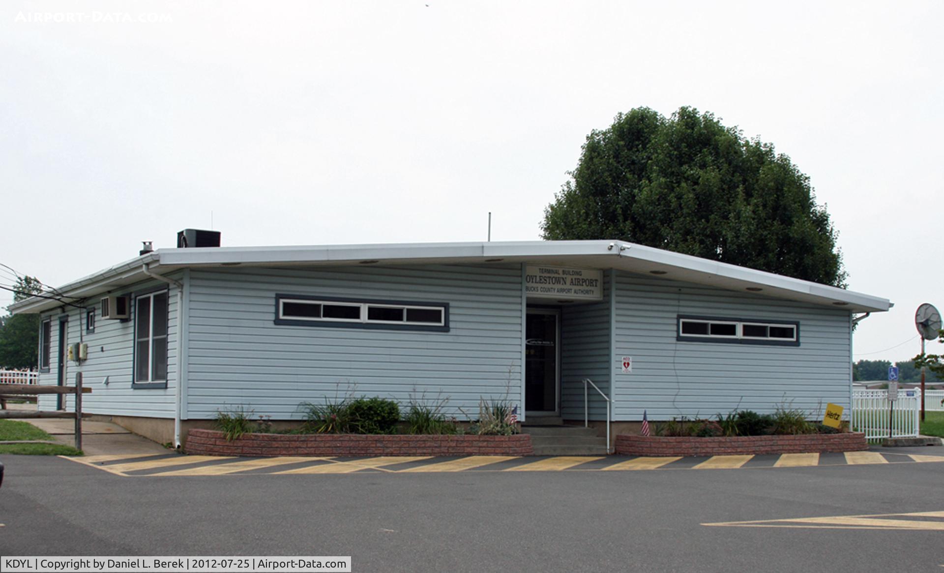 Doylestown Airport (DYL) - The main terminal at Doylestown Airport.