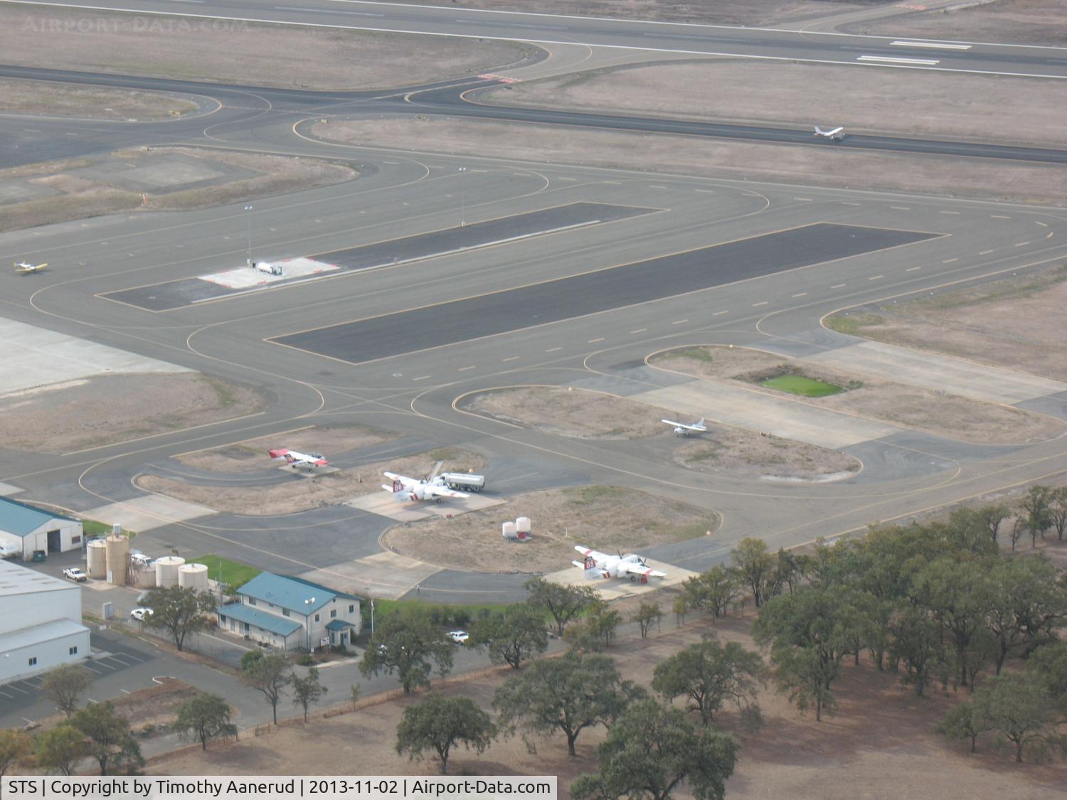 Charles M. Schulz - Sonoma County Airport (STS) - Cal Fire at Sonoma County