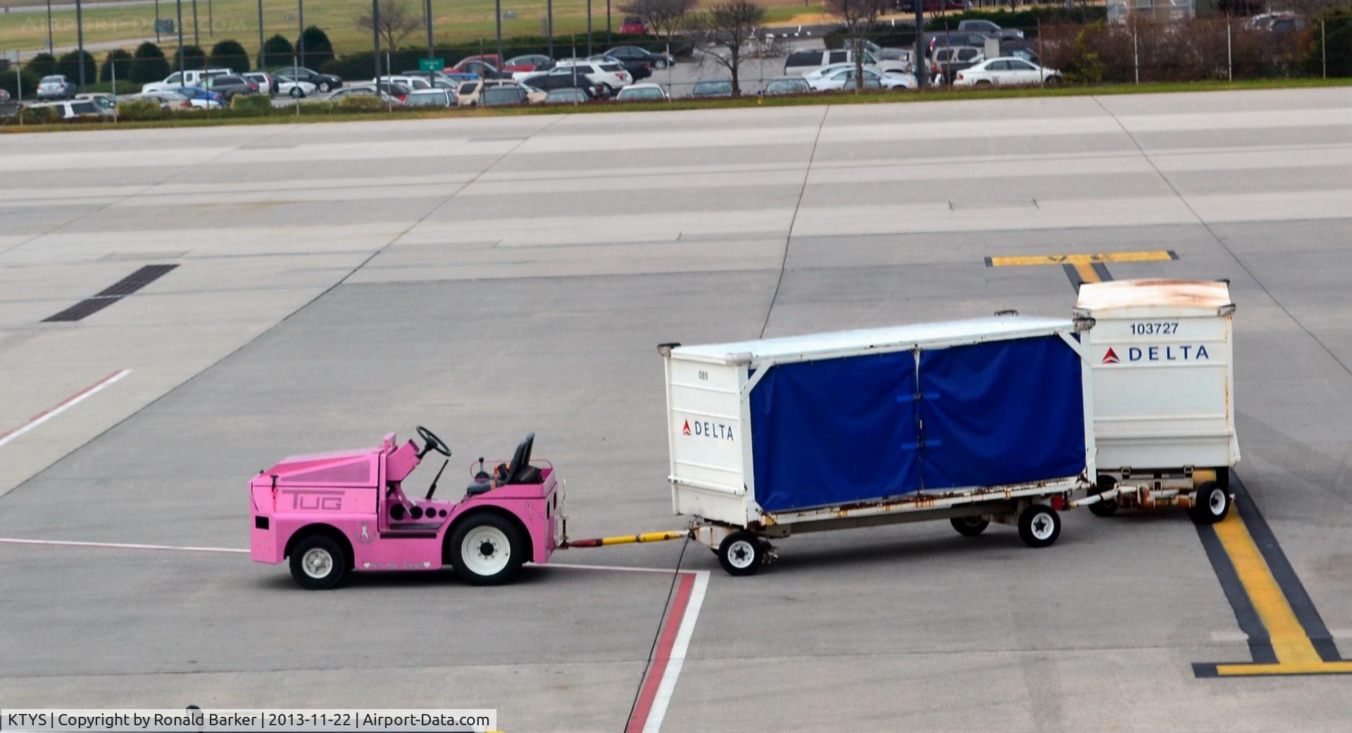 Mc Ghee Tyson Airport (TYS) - Pink tug TYS