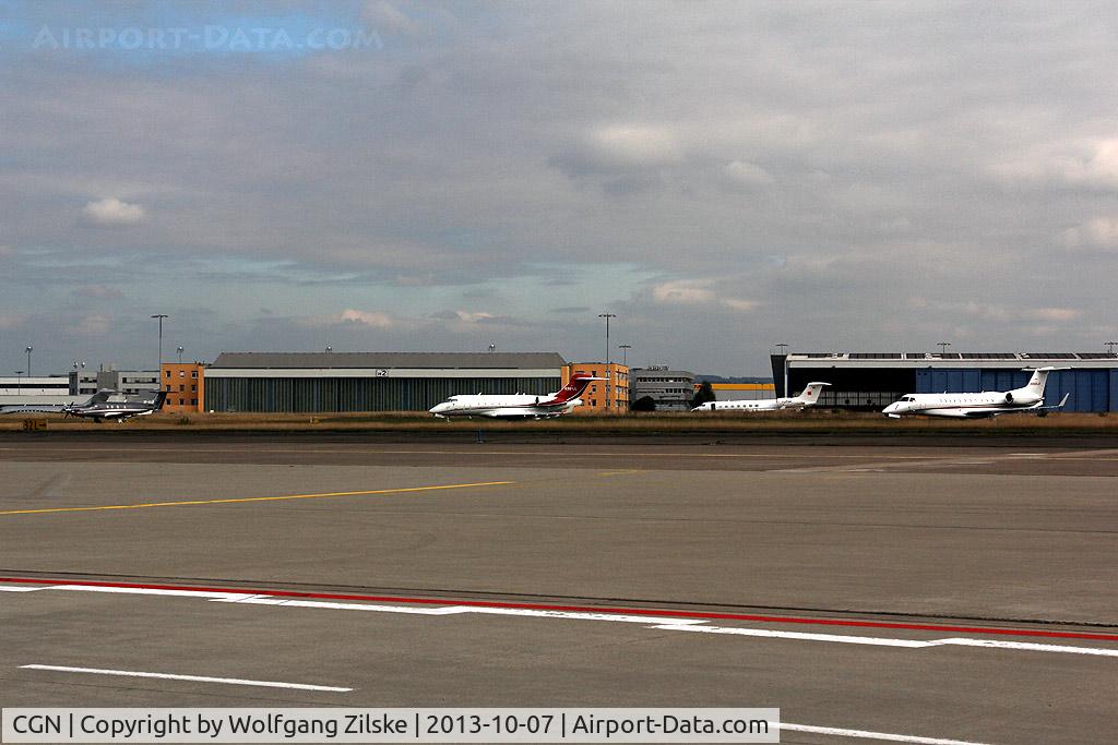 Cologne Bonn Airport, Cologne/Bonn Germany (CGN) - BizJets on RW 14R