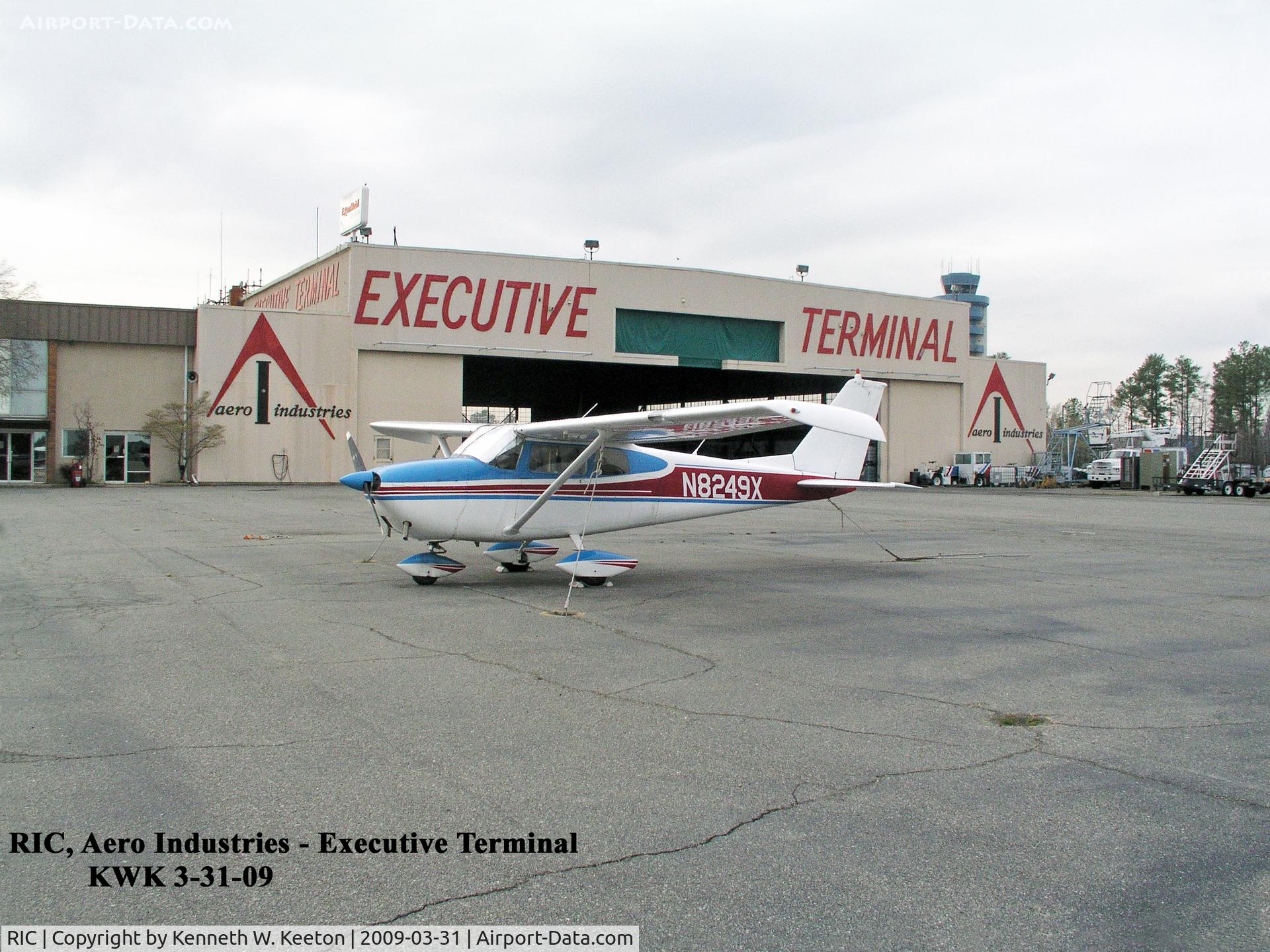 Richmond International Airport (RIC) - RIC, Aero Industries - Executive Terminal
Photo by Kenneth W. Keeton 3-31-09.