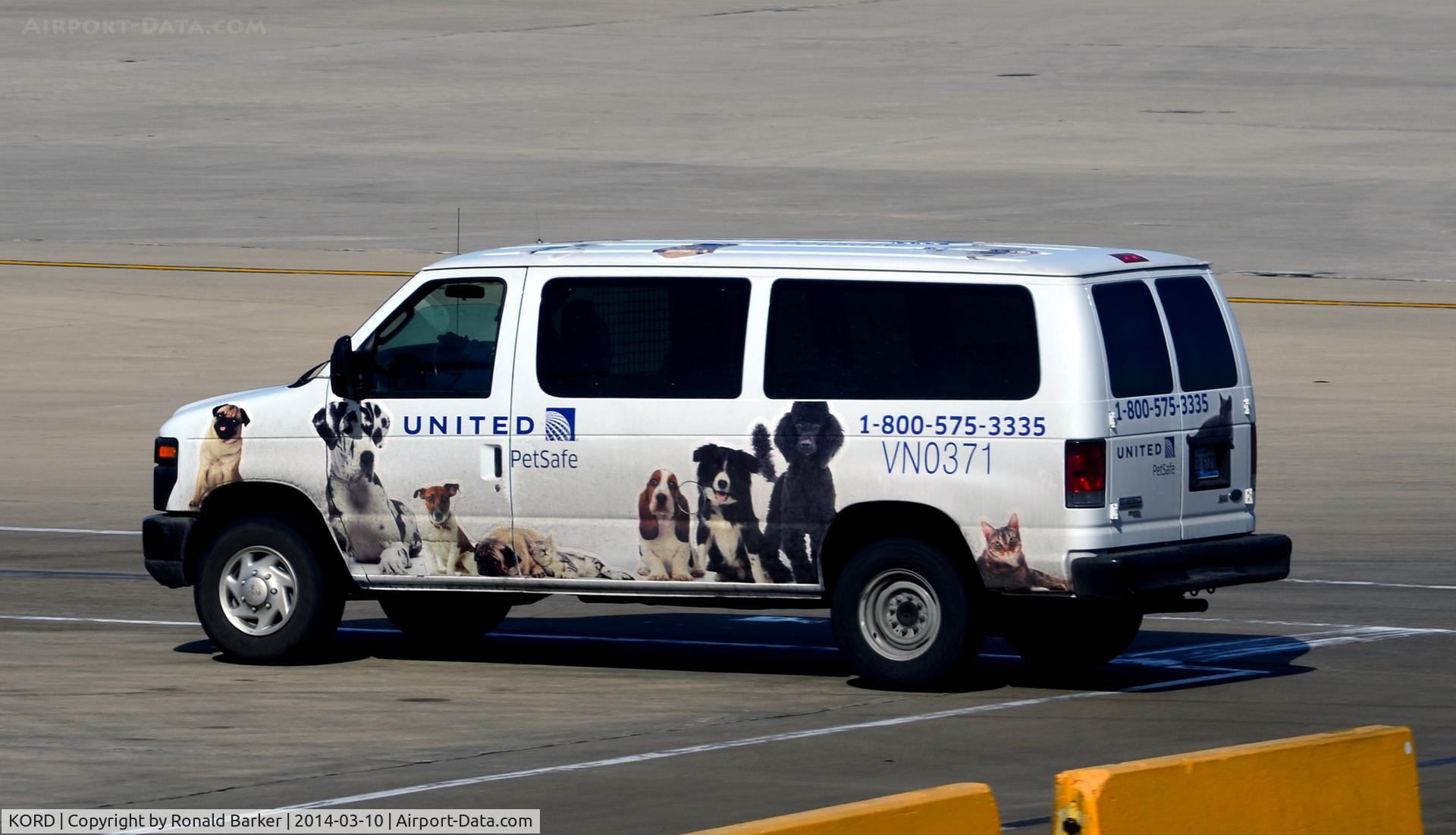 Chicago O'hare International Airport (ORD) - Animal transport van at O'Hare
