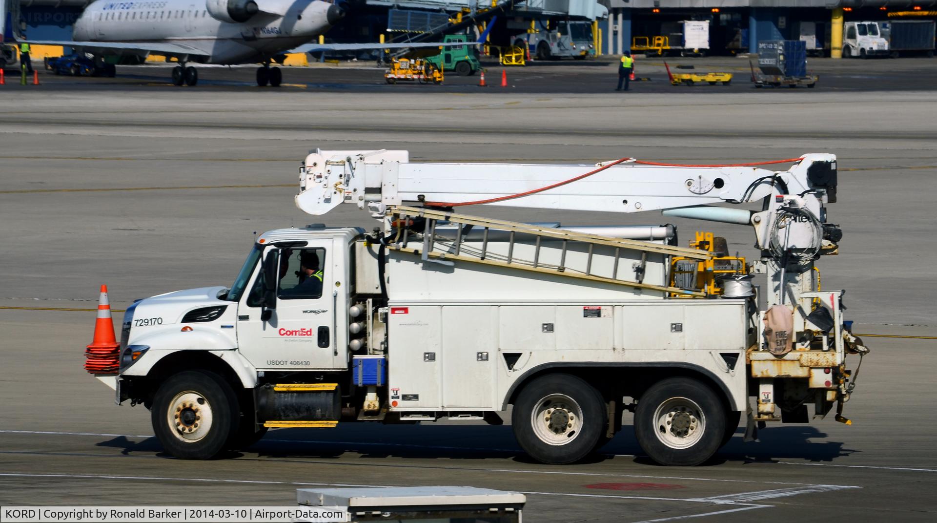 Chicago O'hare International Airport (ORD) - Deicing truck at O'Hare