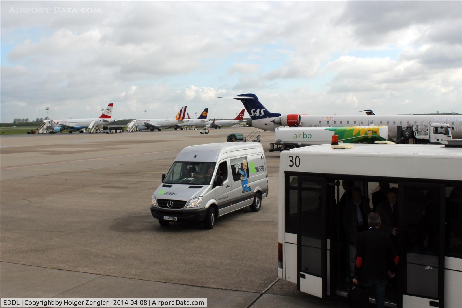 Düsseldorf International Airport, Düsseldorf Germany (EDDL) - This special view is possible when leaving a CRJ 9 expecting a beautiful day on rather interesting DUS 
Airport....