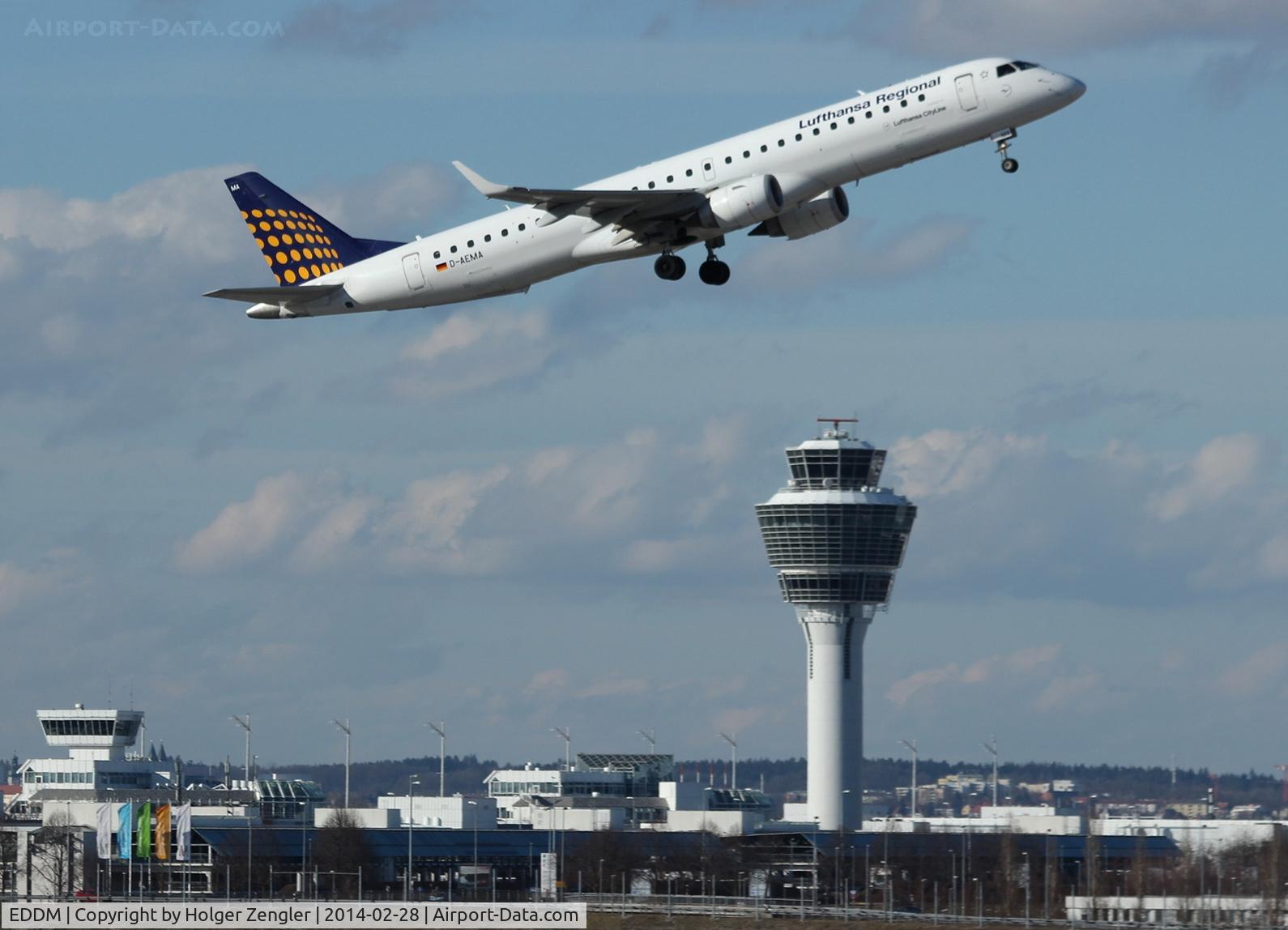 Munich International Airport (Franz Josef Strauß International Airport), Munich Germany (EDDM) - Munich tower.....