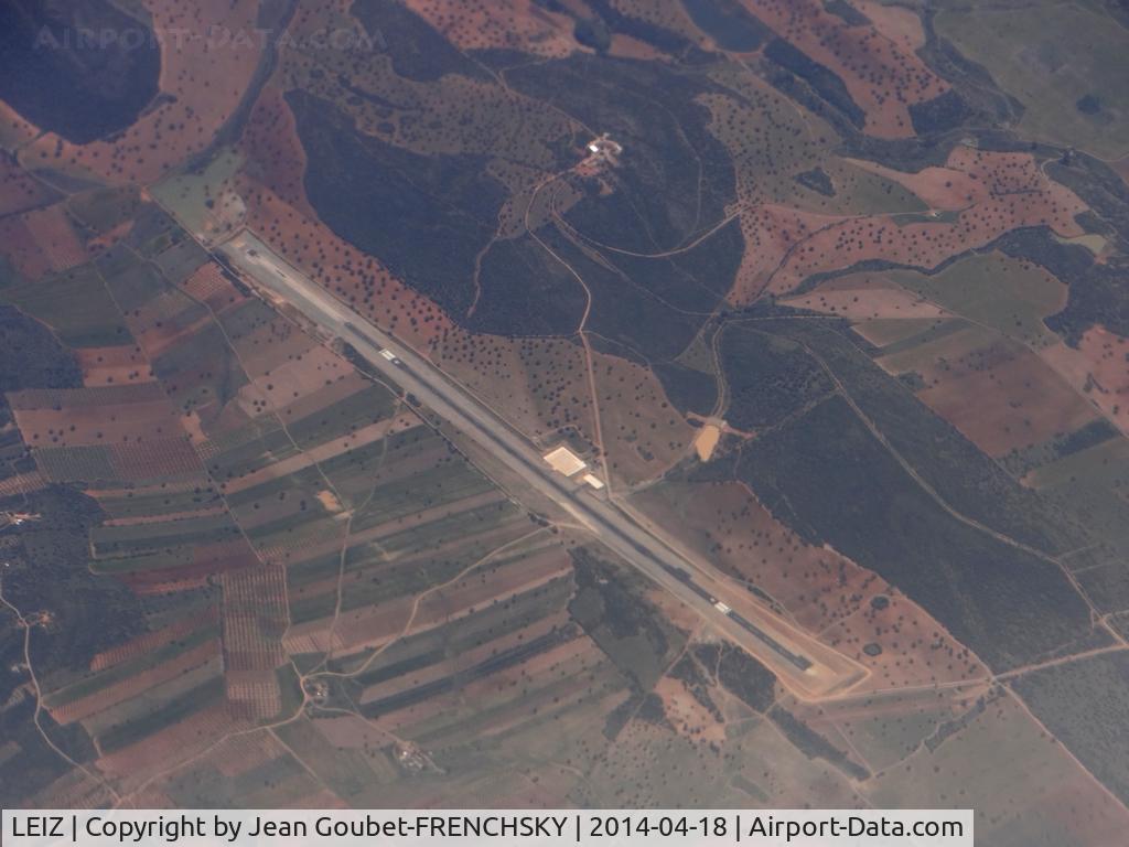 LEIZ Airport - Aeródromo de La Perdiz -LEIZ- (Spain) by RAM793 BOD/CMN level 390