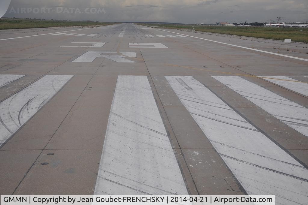 Mohammed V International Airport, Casablanca Morocco (GMMN) - 35R ready to take off AT793