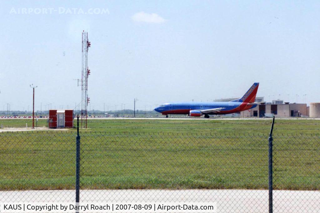 Austin-bergstrom International Airport (AUS) - SWA B737 departs 17L.