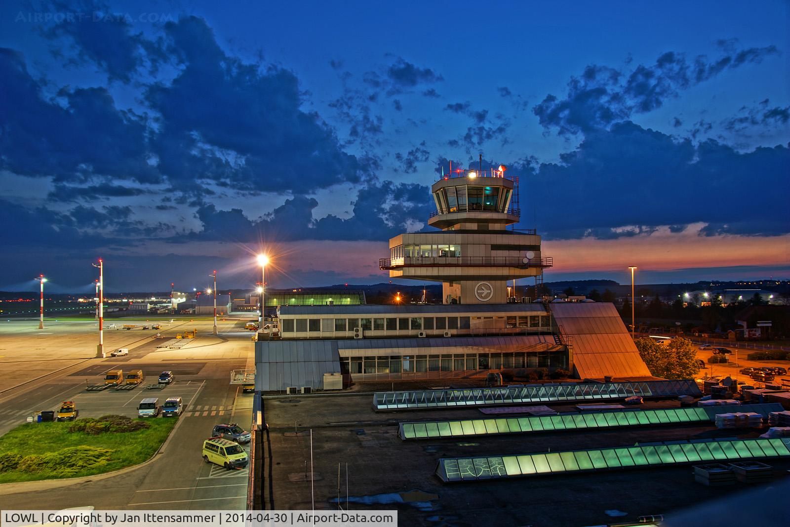 Linz Airport (Blue Danube Airport), Linz Austria (LOWL) - lowl