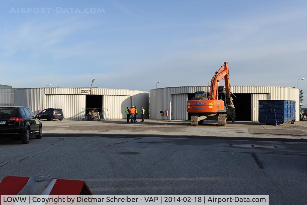 Vienna International Airport, Vienna Austria (LOWW) - Vienna Airport