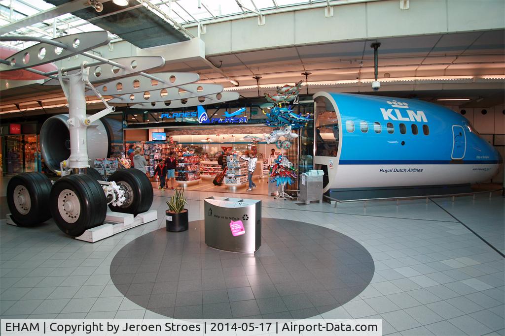 Amsterdam Schiphol Airport, Haarlemmermeer, near Amsterdam Netherlands (EHAM) - inside the terminal