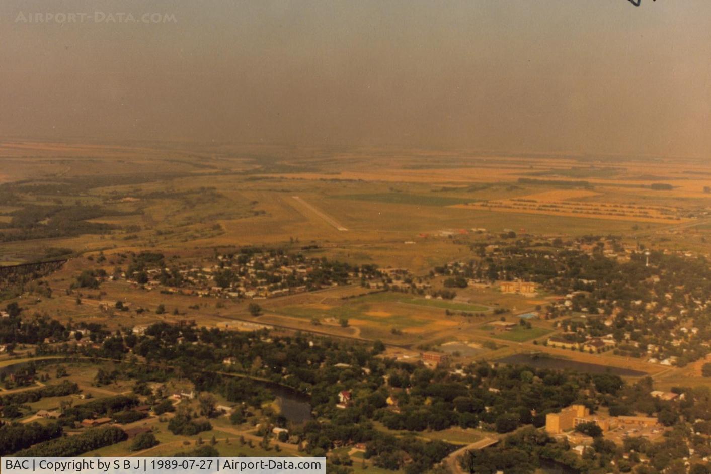 Barnes County Municipal Airport (BAC) - How it looked in 1989.