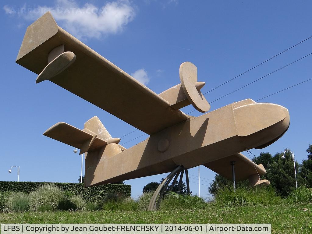 Biscarrosse Airport, Parentis Airport France (LFBS) - 